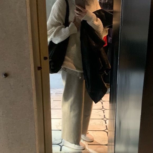 YOUR POSH AMBASSADOR - Picture 2 of 6